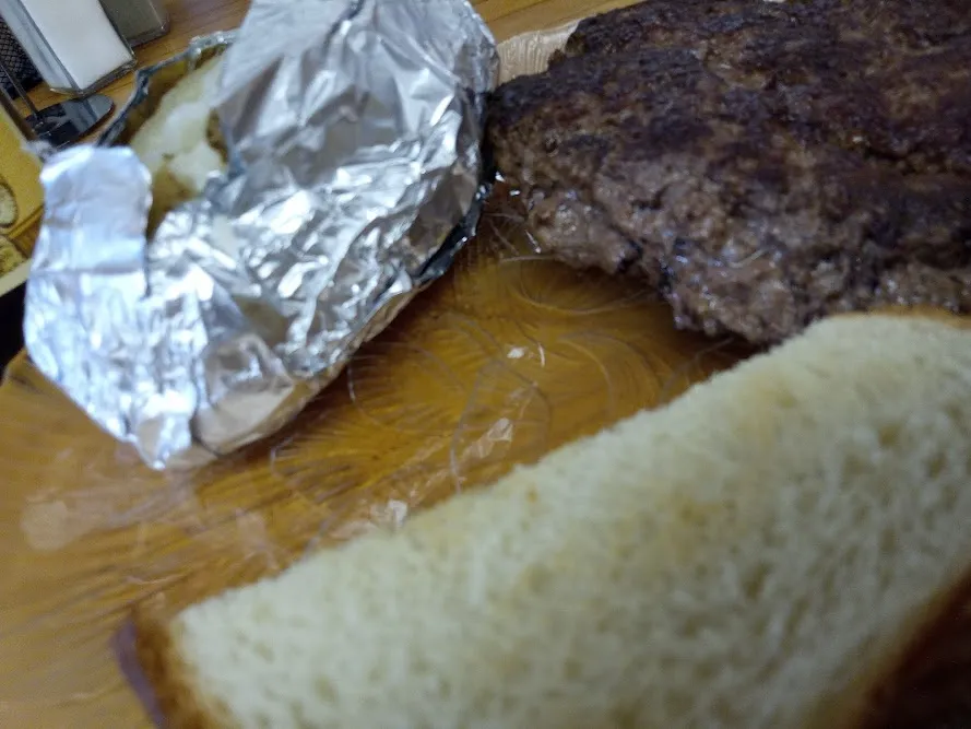 10oz Ground Sirloin and Side